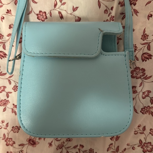 Instax Polaroid Camera Case - Picture 2 of 5